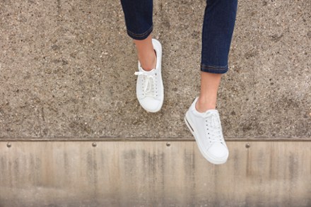 Bend Sneakers - Women's