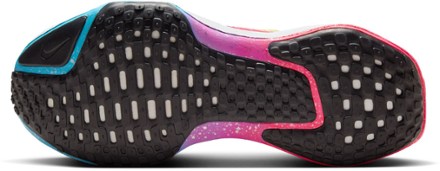 Invincible 3 Road-Running Shoes - Women's