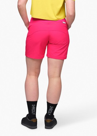Limitless Stretch Waistband High-Rise Bike Shorts - Women's