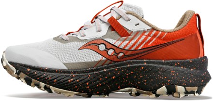 Endorphin Edge Trail-Running Shoes - Women's