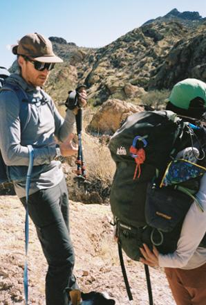 Traverse 60 Pack - Women's