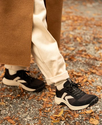 KS86 Sneakers - Women's