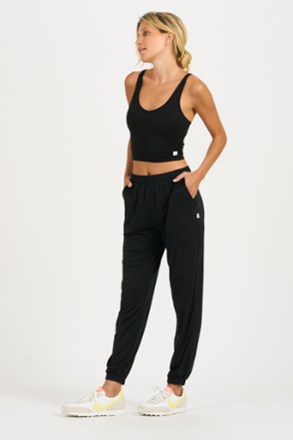 Halo Performance Crop Top - Women's