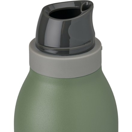 FreeSip Twist Insulated Stainless-Steel Water Bottle - 24 fl. oz.
