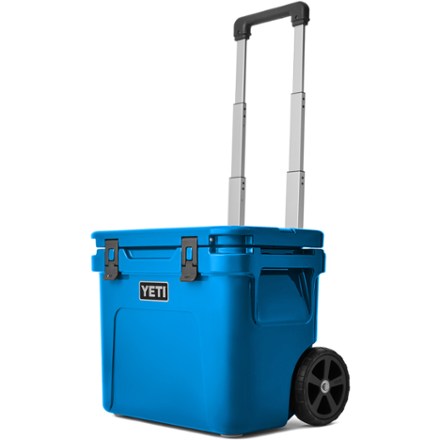 Roadie 32 Wheeled Cooler