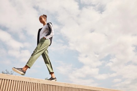 KNX Lace Sneakers - Women's
