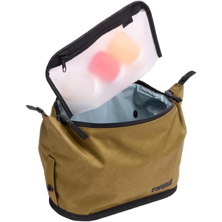 Aion Toiletry Kit