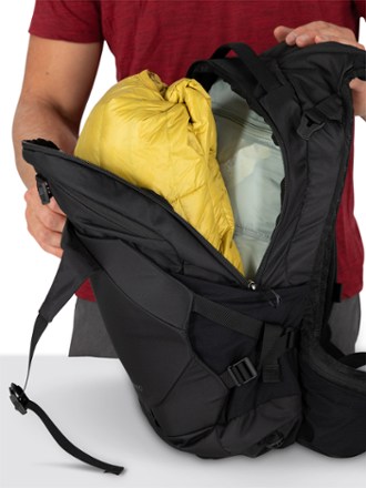 Raptor Pro 18 Hydration Pack - Men's