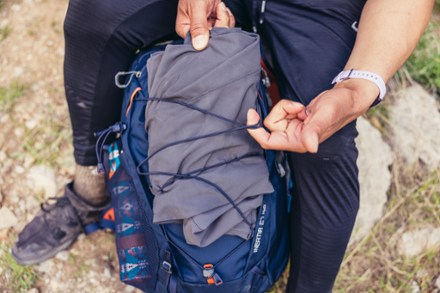 Inertia 24 H2O Hydration Pack