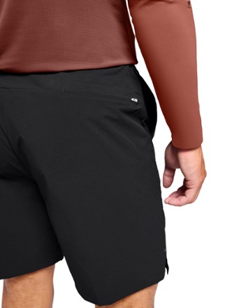 Performance Hybrid 7.75" Shorts - Men's