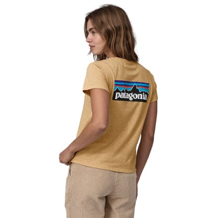 P-6 Logo Responsibili-Tee Shirt - Women's