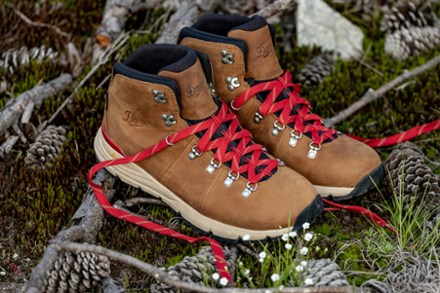 Mountain 600 Leaf GTX Hiking Boots - Women's