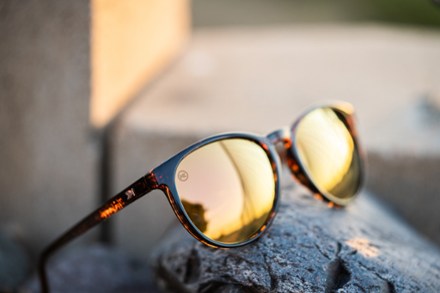 Mai Tais Polarized Sunglasses