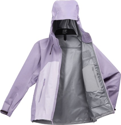Beta Lightweight Jacket - Women's