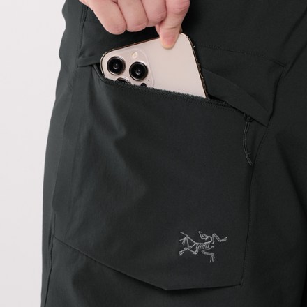 Gamma Utility 5" Shorts - Women's