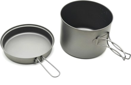 Titanium 1600ml Pot with Pan