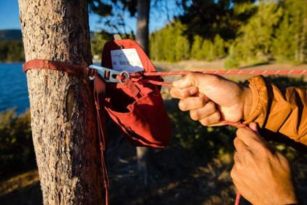 Knot-a-Hitch Campsite Dog-Hitching System