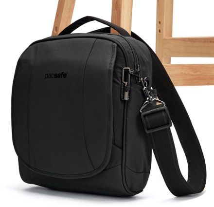 LS200 Crossbody Bag