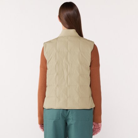 Campwell Quilted Down Vest - Women's