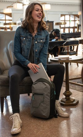 Sherpani avalon travel daypack hotsell