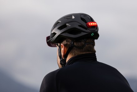 Strada KinetiCore Bike Helmet