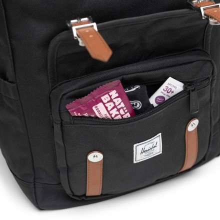 Little America Pack