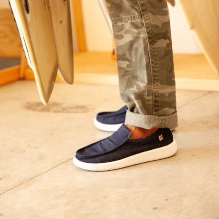 Cloud9 Venture Slip-On Shoes - Men's