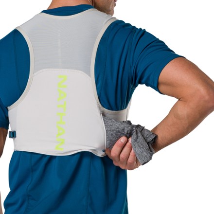 Pinnacle FeatherLite Hydration Vest