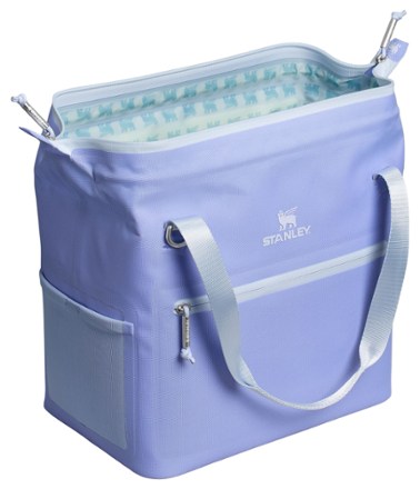 The All Day Julienne Midi Cooler - 20 Cans/12 Qts.