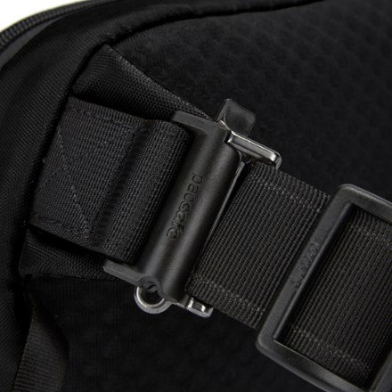 X Urban Sling