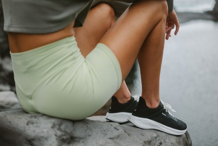 Island Hopper Sneakers - Women's
