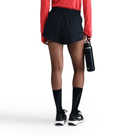 Swift Dri-FIT Mid-Rise 2.5" Brief-Lined Shorts - Women's