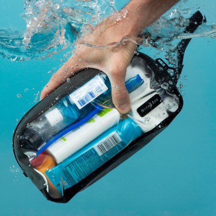 RunOff Waterproof Toiletry Bag