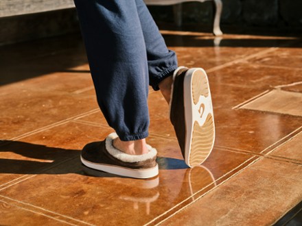 Mani Slippers - Women's