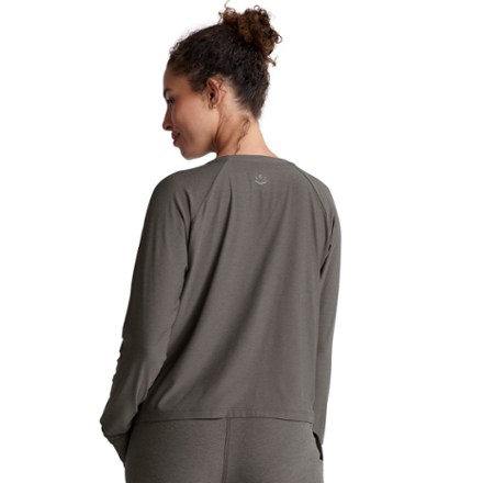 Daydreamer Pullover Shirt - Women's