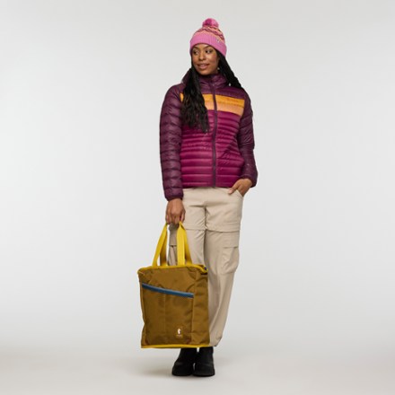 Fuego Hooded Down Jacket - Women's