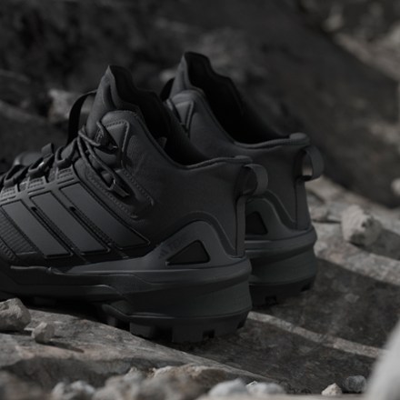 Terrex Skychaser Mid GORE-TEX Hiking Boots - Men's