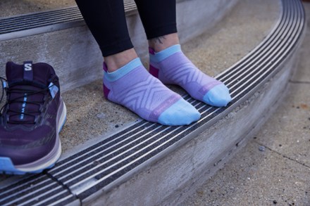 Run No-Show Tab Ultralightweight Socks - Women's