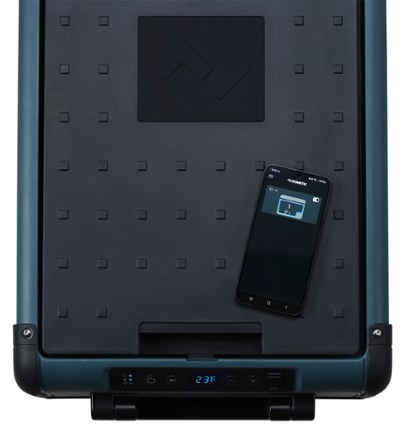 CFX2 28 Powered Cooler