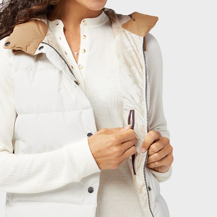 Turnbolt Down Vest - Women's