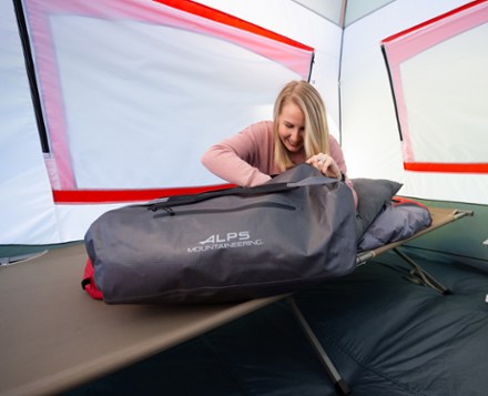 Downpour Duffel - 35 Liter