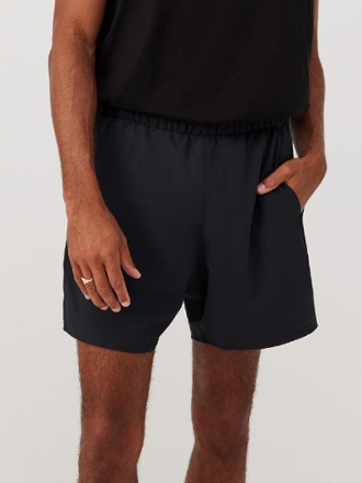 High Stride Pocket 5" Shorts - Men's