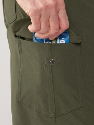 Freeflex 10" Cargo Shorts - Women's