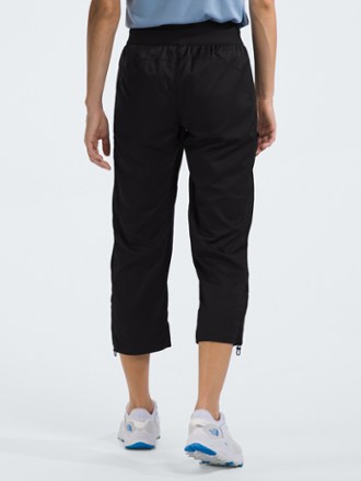 Aphrodite Motion Capri Pants - Women's