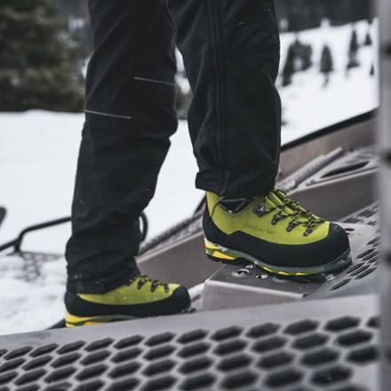 Mountain Lite GTX RR S3 Work Boots - Men's
