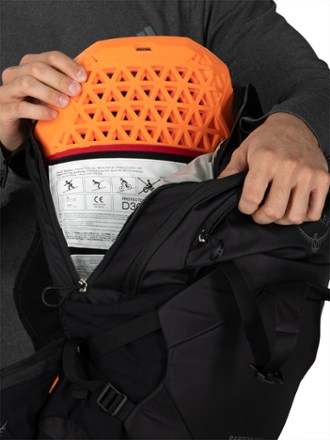 Raptor Pro 18 Hydration Pack - Men's