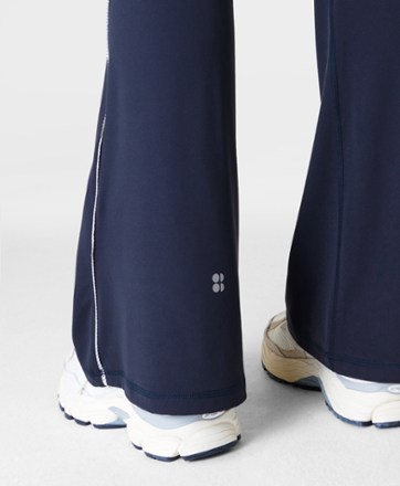 Super Soft Picot Lace Flare Pants - Women's