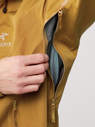 Beta LT Jacket - Women's