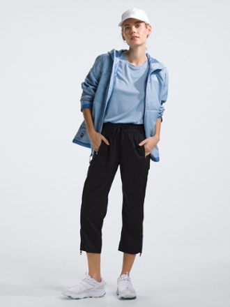 Aphrodite Motion Capri Pants - Women's