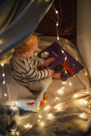 Solar String Area Light with Phone Charger